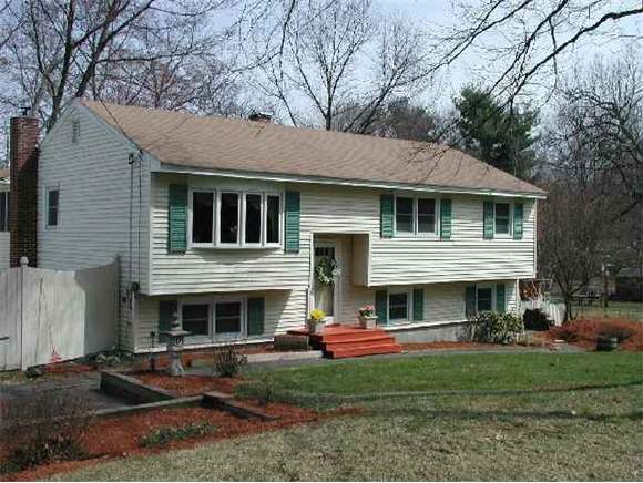 106 Turkey Hill Road Merrimack, NH 03054 - Photo 1 of 1