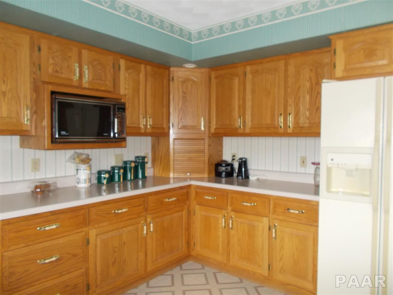 25120 Spring Creek Road Washington, IL 61571 - Photo 3 of 15 Gallery Image 3