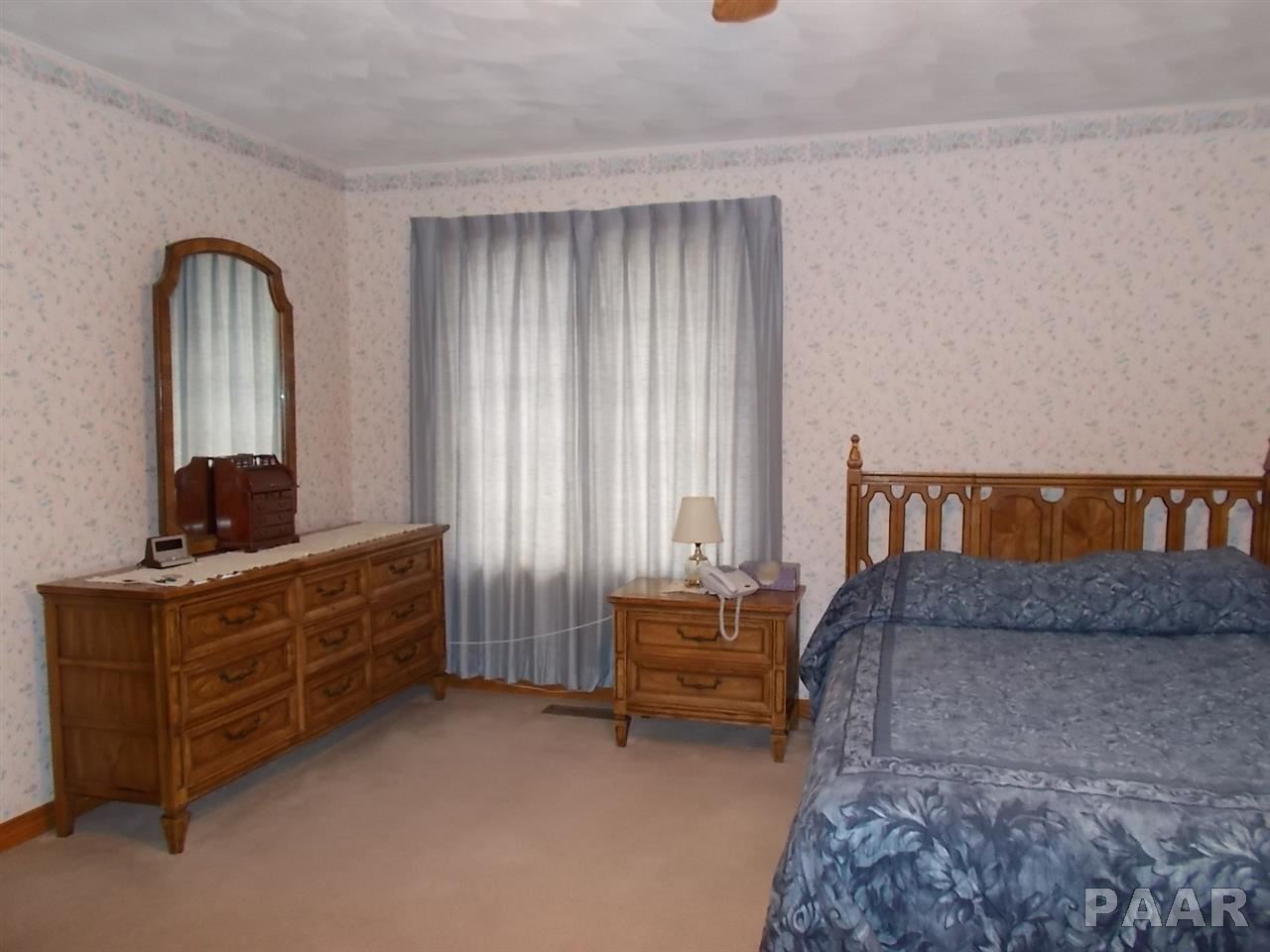 25120 Spring Creek Road Washington, IL 61571 - Photo 7 of 15 Gallery Image 7