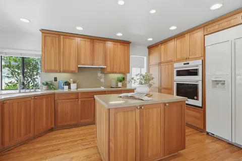 $1,995,000 | 4016 Caminito Cassis, San Diego, CA 92122