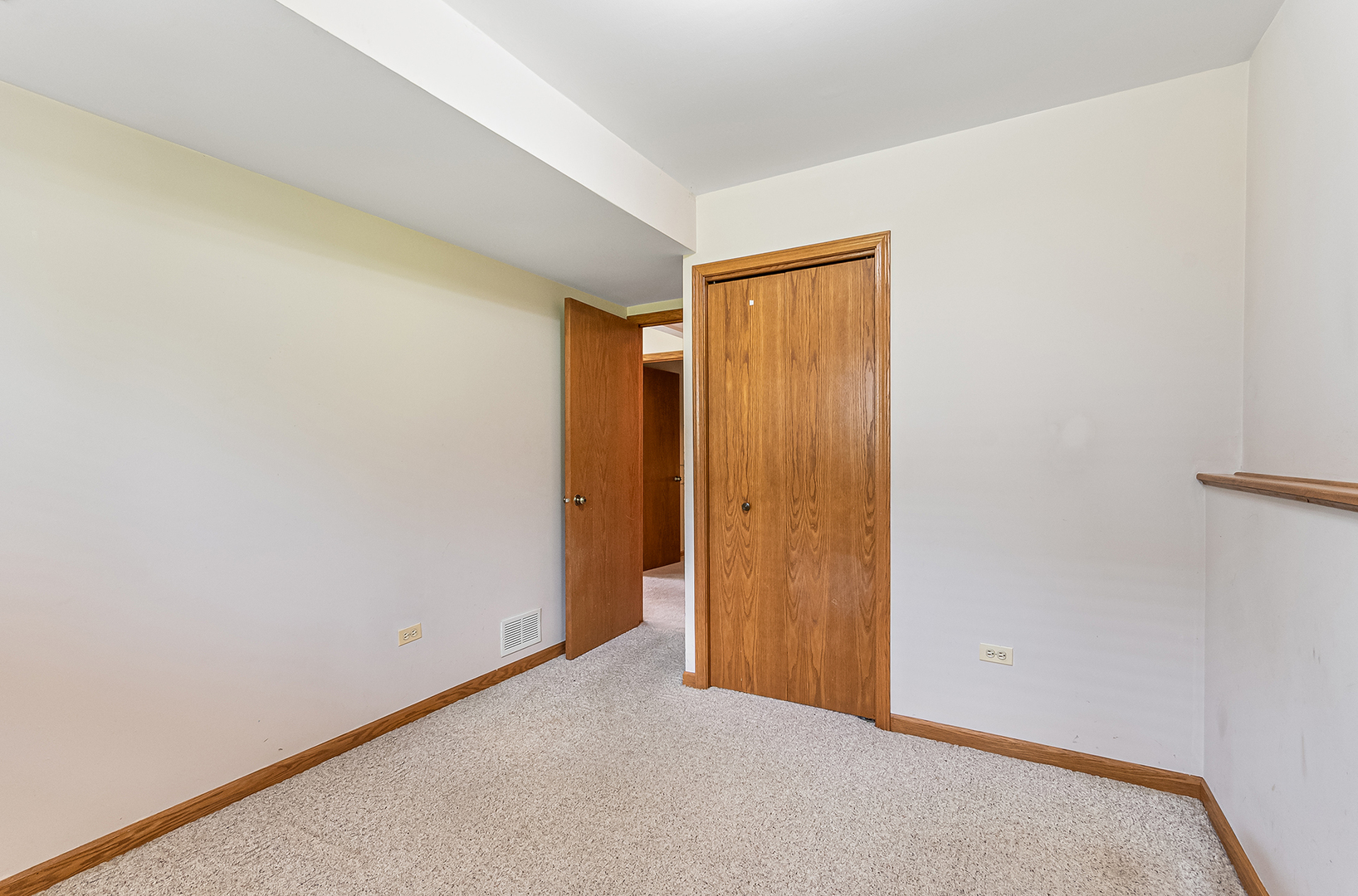 891 Young Street Lemont, IL 60439 - Photo 21 of 23
