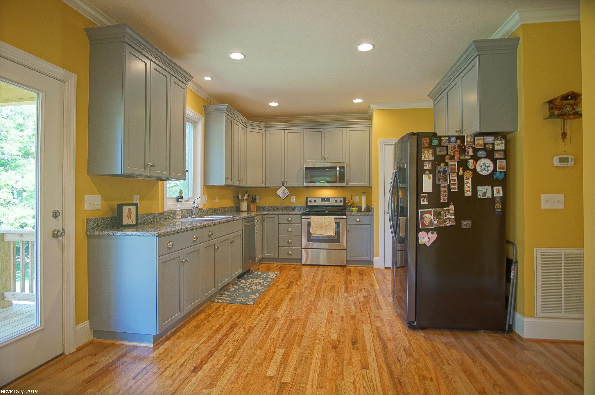 1913 Shadow Lake Road Blacksburg, VA 24060 - Photo 13 of 61 Gallery Image 13