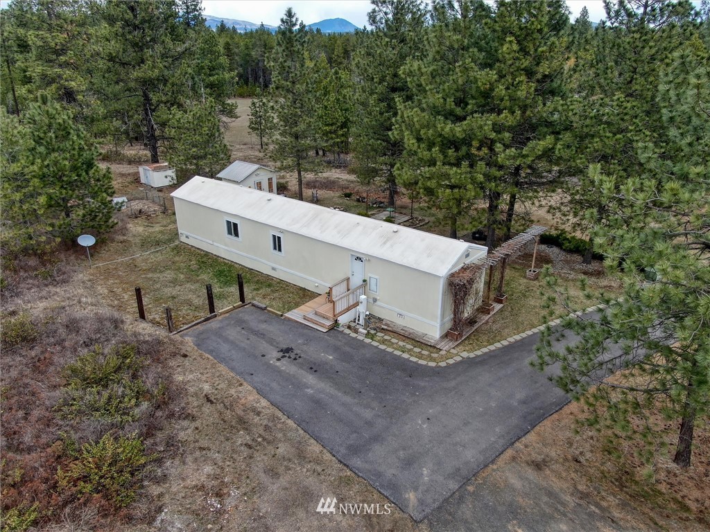 40409 North Division Road Deer Park, WA 99006 - Photo 8 of 40 Gallery Image 8