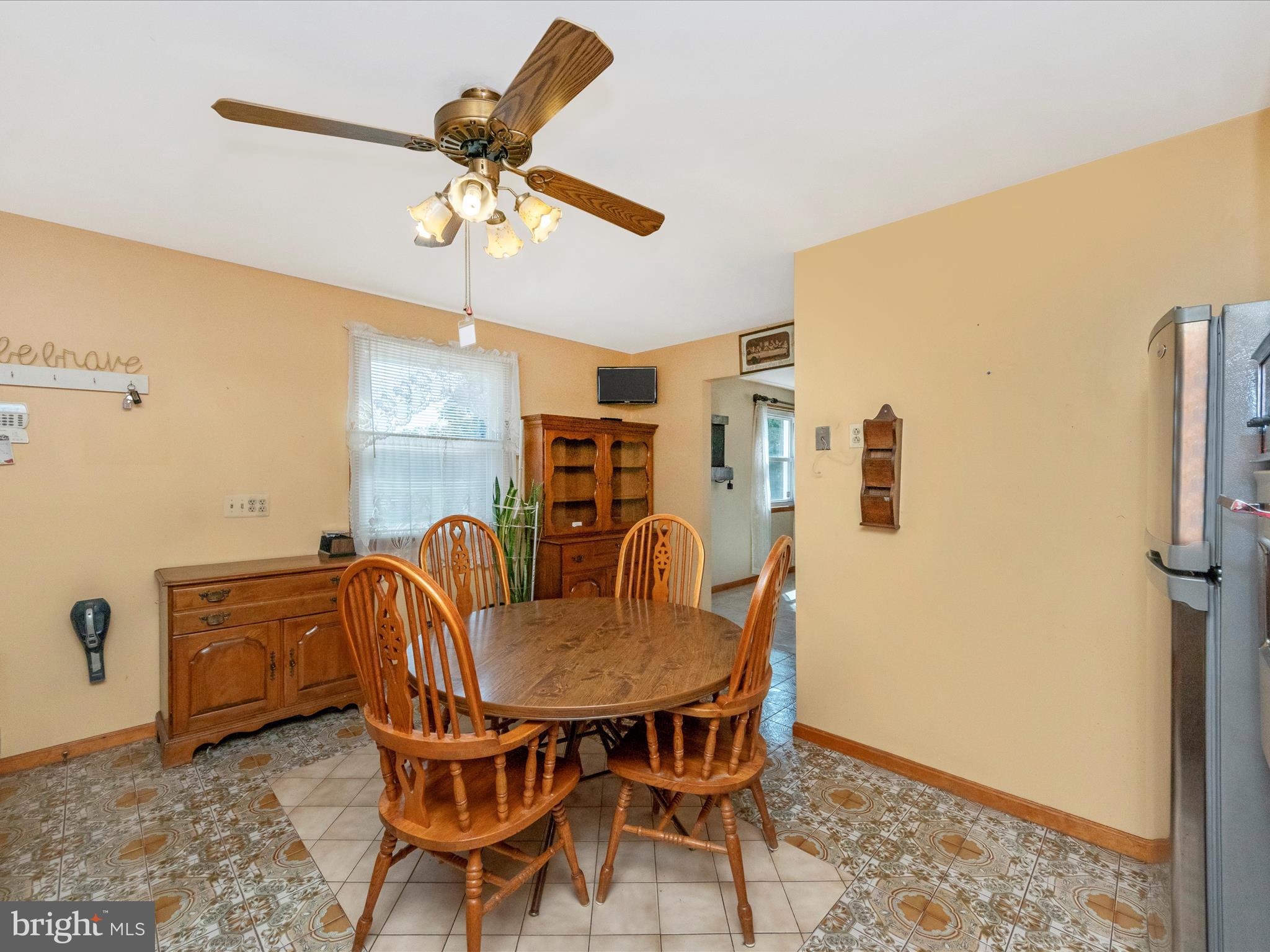 407 Dale Avenue Baltimore, MD 21206 - Photo 11 of 44 Kitchen