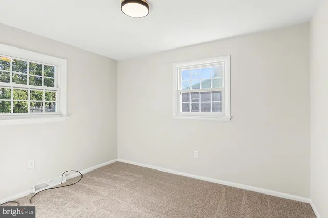 $397,500 | 233 Cardinal Road, Lititz, PA 17543