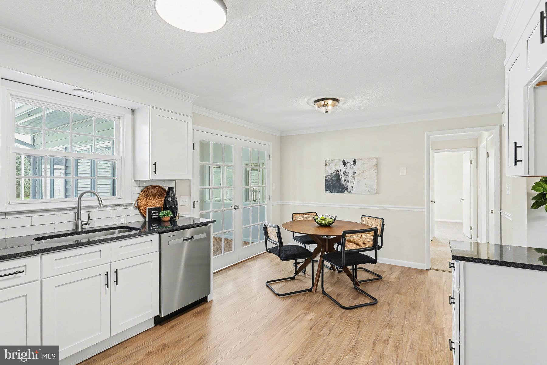 233 Cardinal Road Lititz, PA 17543 - Photo 9 of 26 a view of a kitchen and dining room