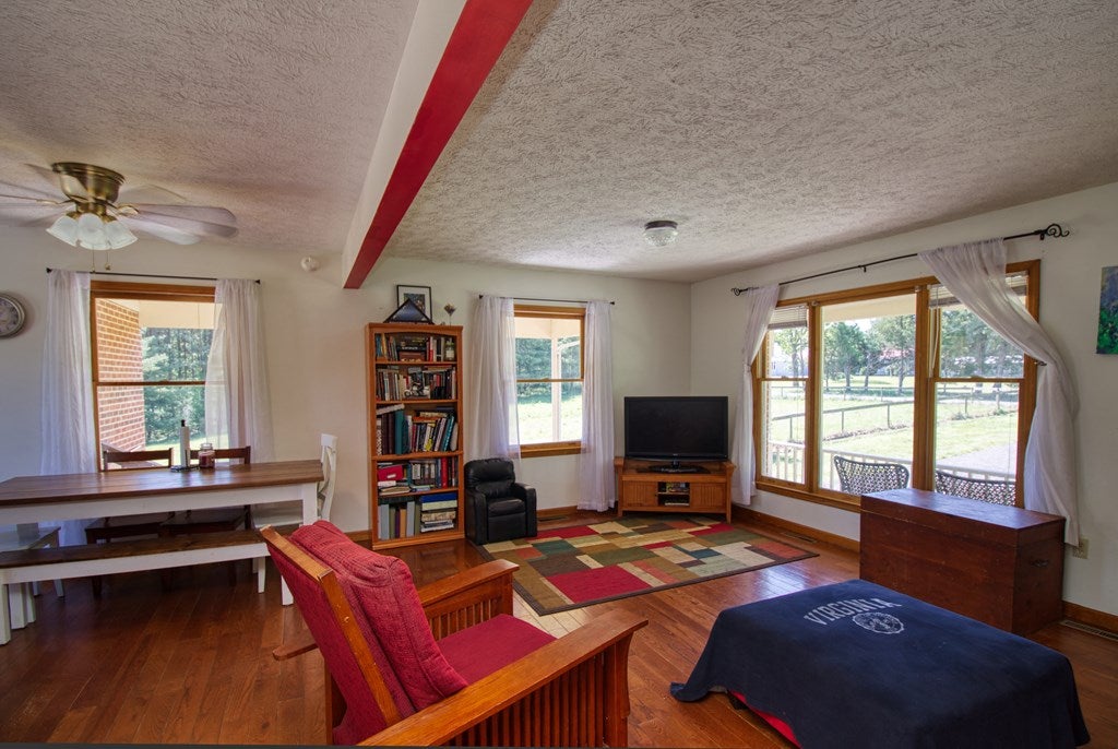 274 Fairview Road Blackstone, VA 23824 - Photo 13 of 31 Gallery Image 13