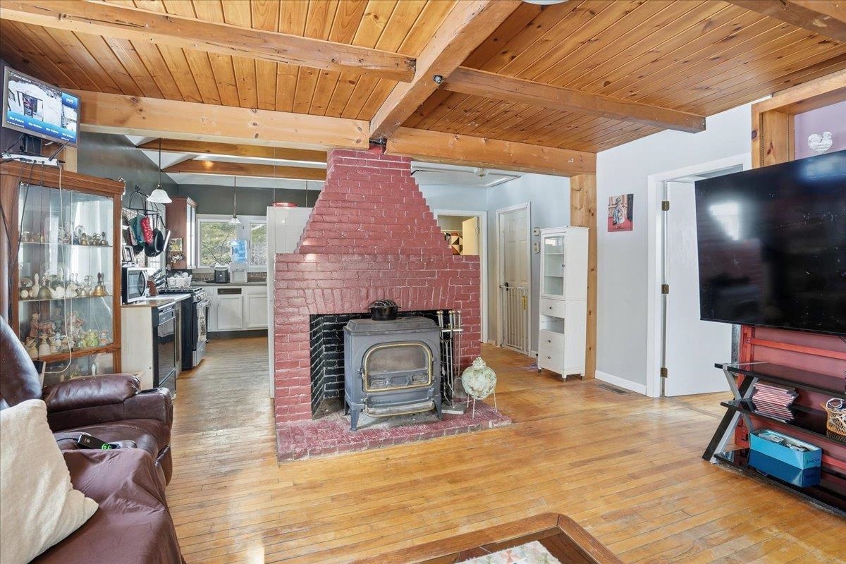 405 Upland Street Manchester, NH 03102 - Photo 13 of 29