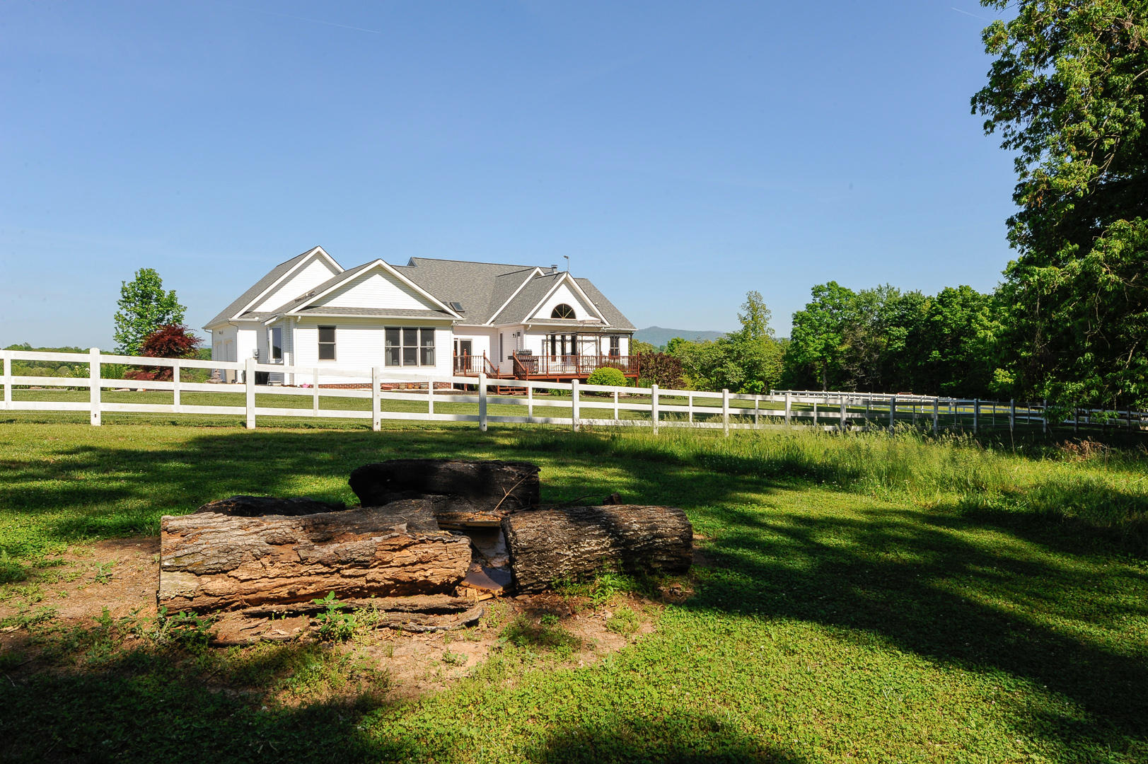 1037 Thompson Bridge Road Maryville, TN 37801 - Photo 3 of 33 20a - back