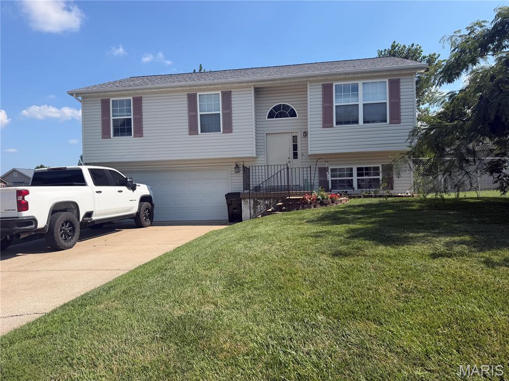 250 Derek Drive Hawk Point, MO 63349 - Photo 1 of 34