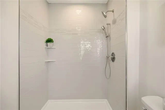 $550,000 | 85 Bayview Avenue, Unit 2, Bristol, RI 02809