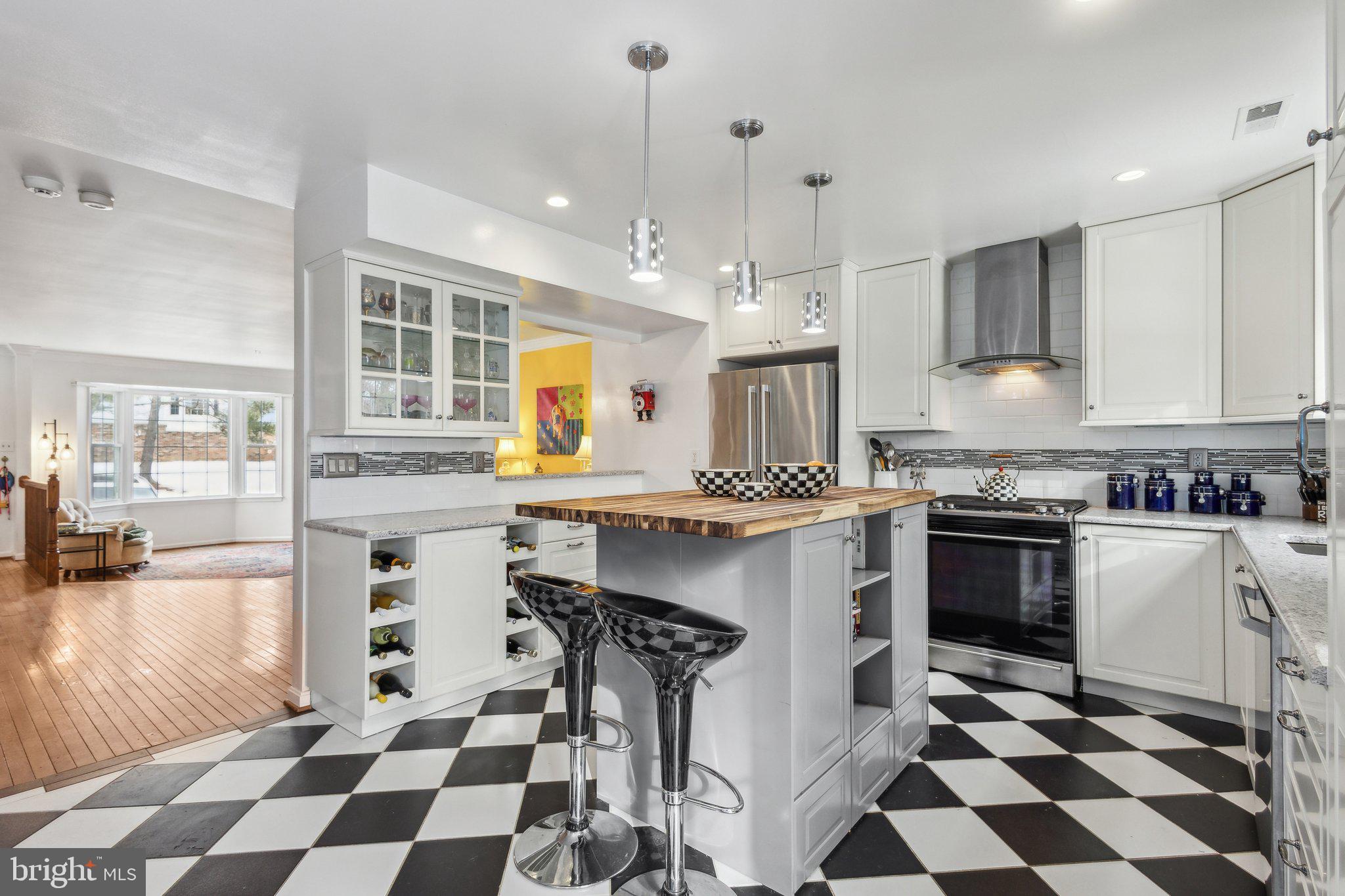 8868 Eagle Rock Lane Springfield, VA 22153 - Photo 2 of 24 Kitchen