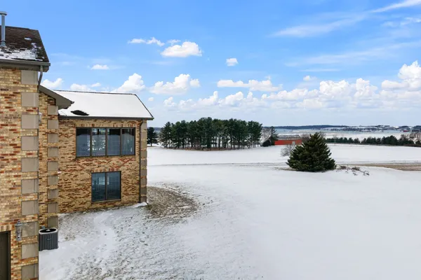$1,250,000 | 457 Union, Brooklyn, WI 53521