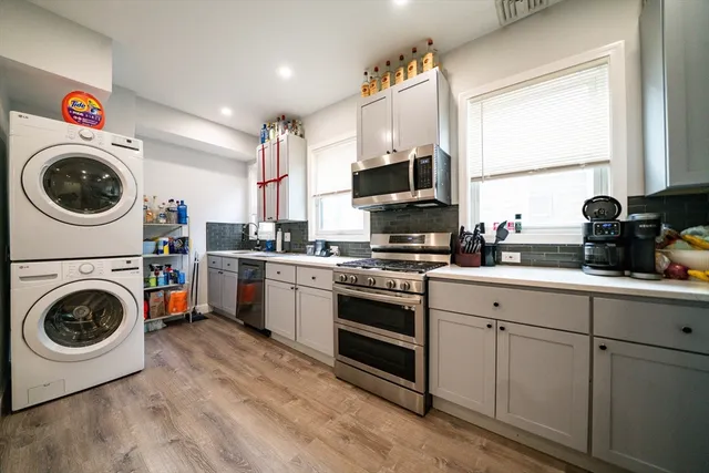 $6,850 | 137 Centre Street, Unit 3, Boston, MA 02119