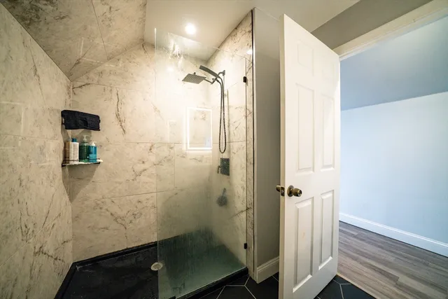 $6,850 | 137 Centre Street, Unit 3, Boston, MA 02119