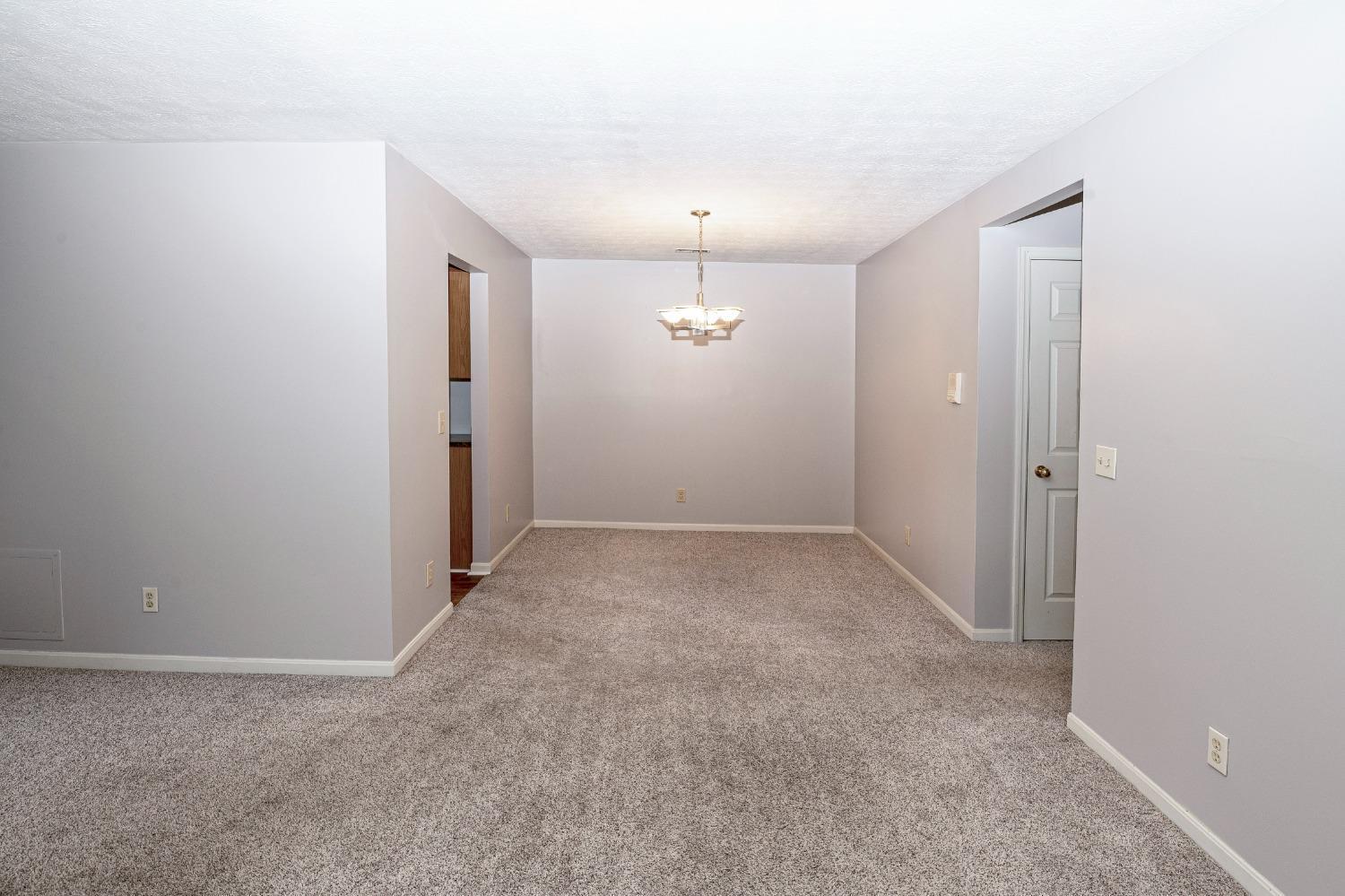 3308 North Bend Road, Unit 14 Cincinnati, OH 45247 - Photo 9 of 32