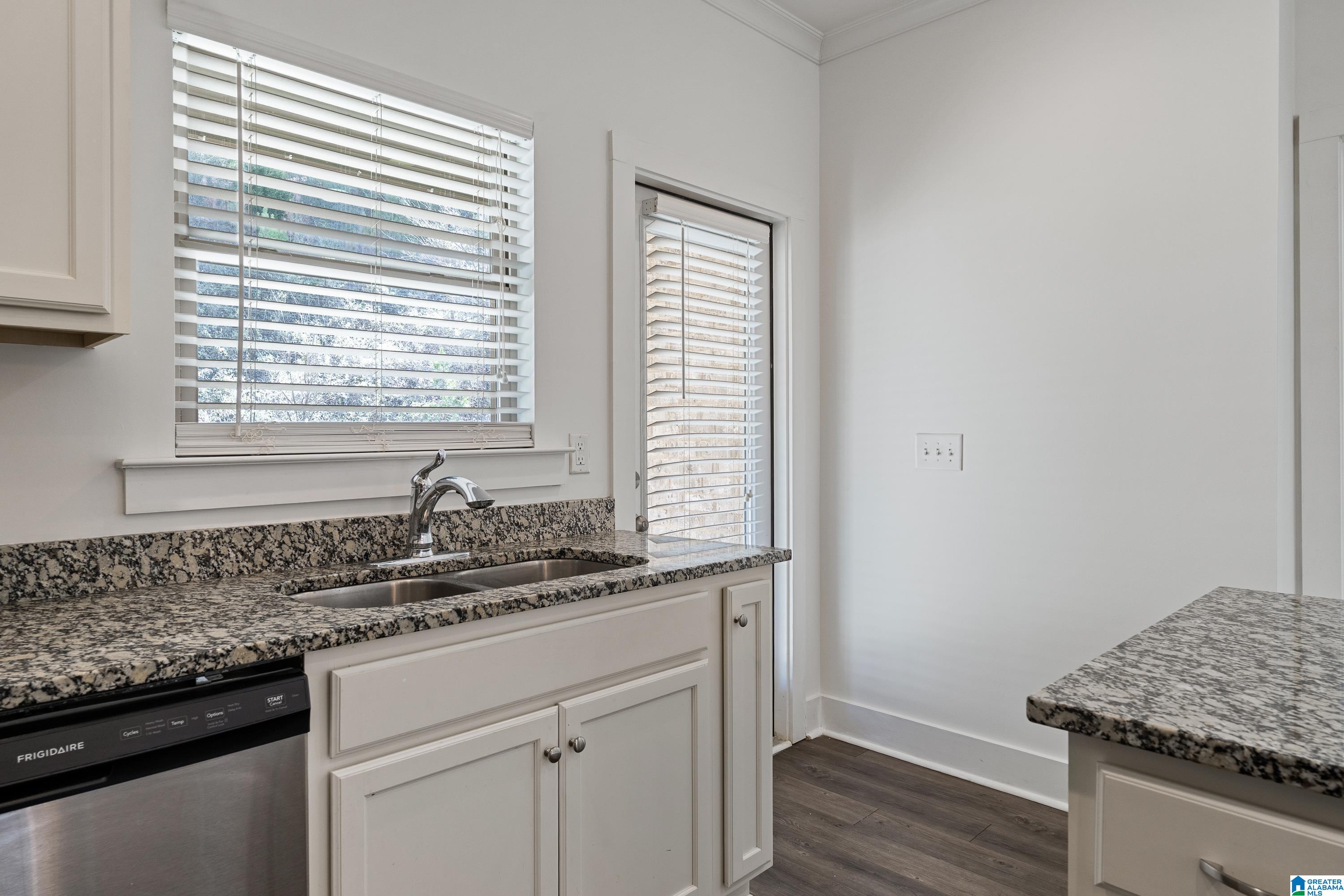 5548 Park Side Road Birmingham, AL 35244 - Photo 16 of 45