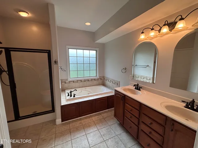 $445,000 | 487 Lochmere Drive, Morristown, TN 37814