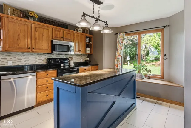 $399,000 | 6036 Chinkapin Drive, Columbus, IN 47201