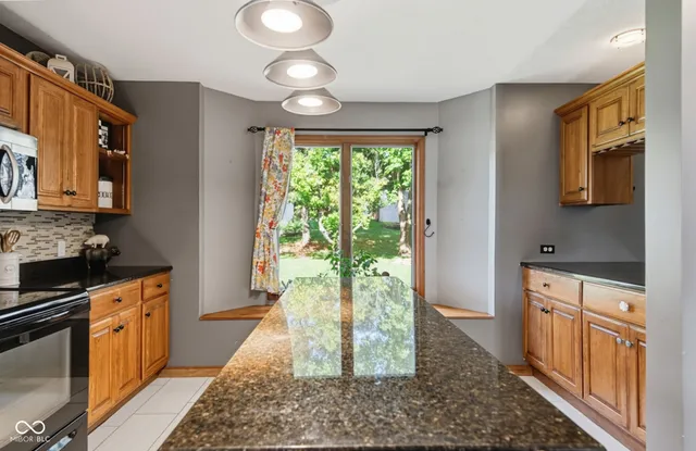 $399,000 | 6036 Chinkapin Drive, Columbus, IN 47201