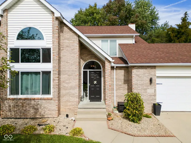 $399,000 | 6036 Chinkapin Drive, Columbus, IN 47201