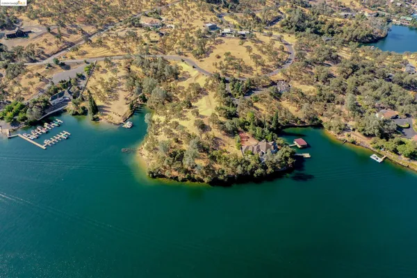 $850,000 | 4 Lakefront Drive, Jamestown, CA 95327