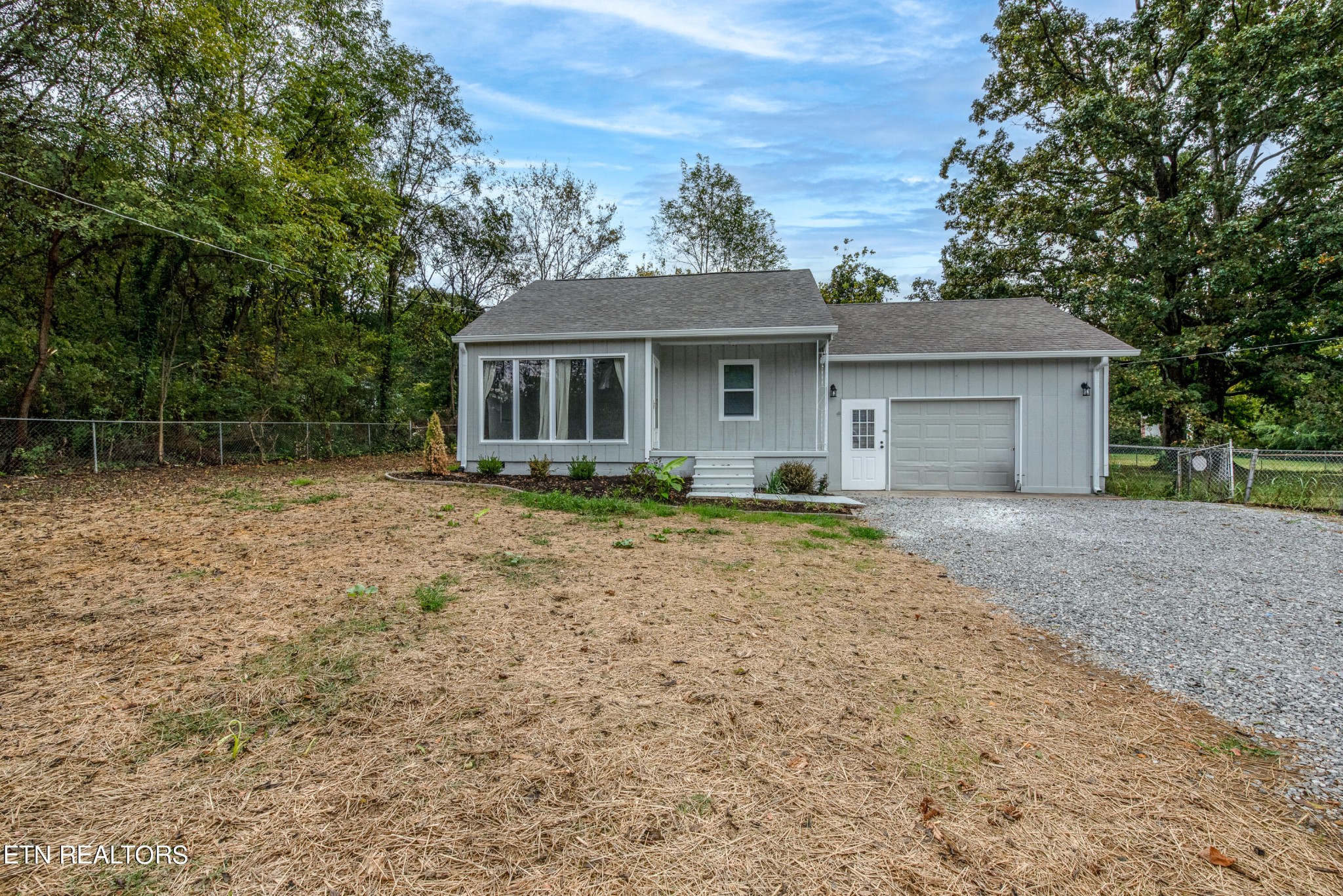 561 Russell Road Rockford, TN 37853 - Photo 2 of 18 Gallery Image 2