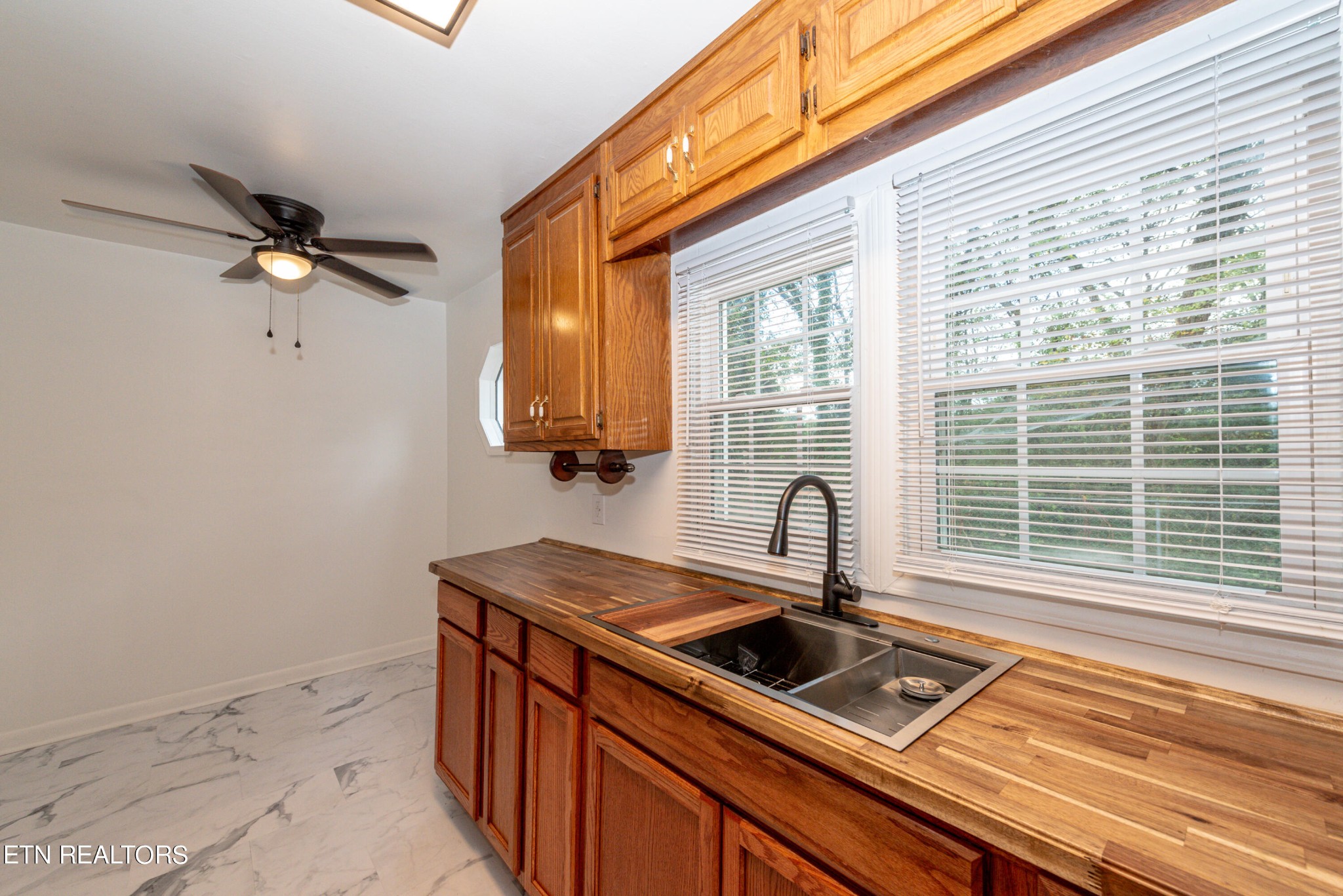 561 Russell Road Rockford, TN 37853 - Photo 9 of 18 Gallery Image 9