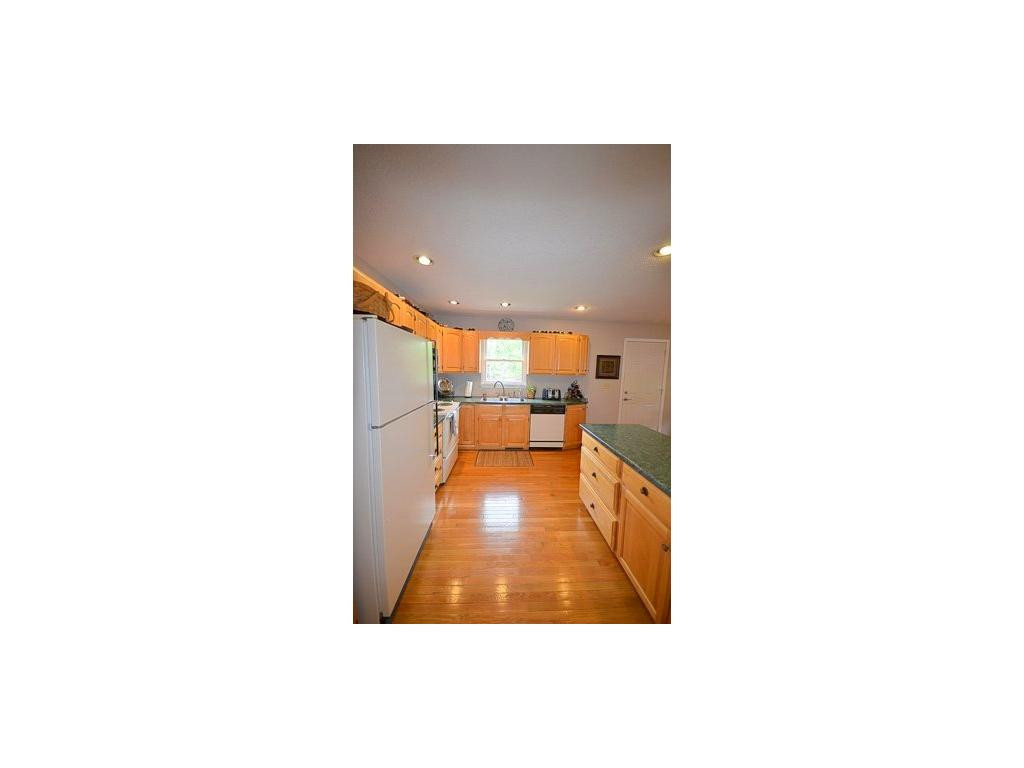 2501 Devault Bridge Road Piney Flats, TN 37686 - Photo 9 of 24 Fully Equipped Kitchen