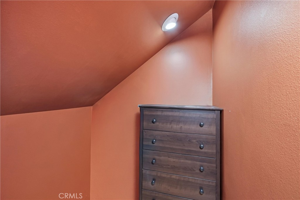 21264 Santa Clara Road Middletown, CA 95461 - Photo 33 of 39 a view of a hallway