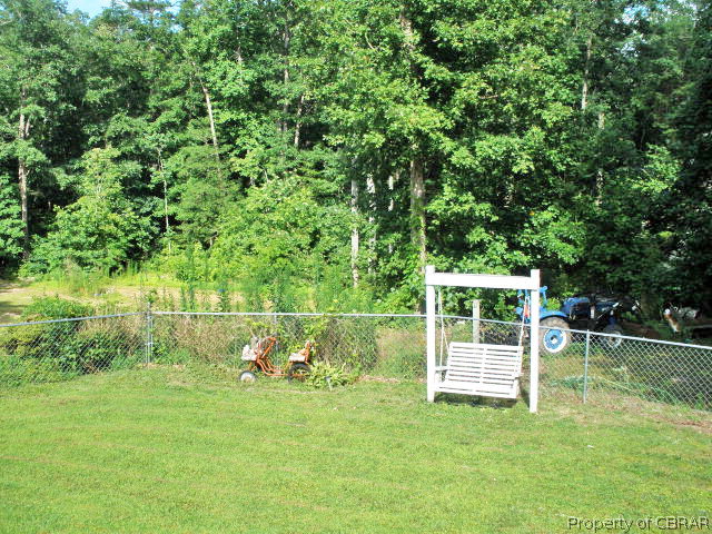 7744 Wagon Run Road Gloucester, VA 23061 - Photo 15 of 28
