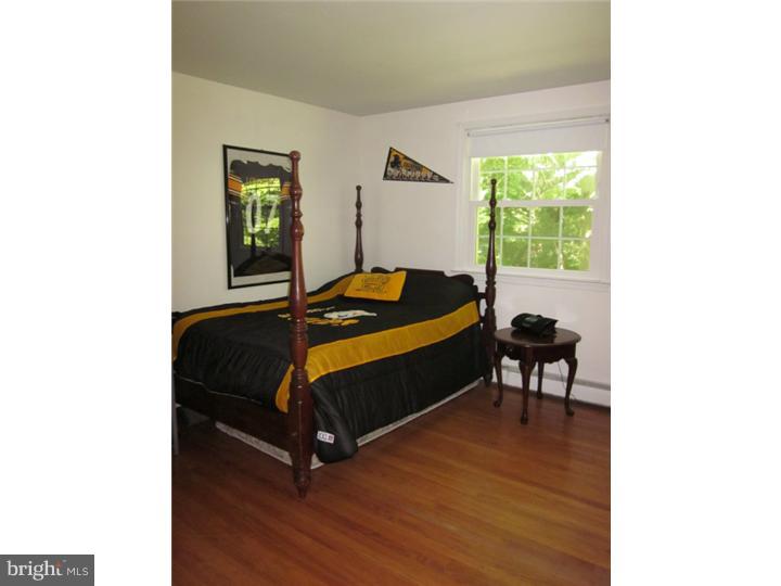 209 Pembroke Road Wallingford, PA 19086 - Photo 20 of 25 Bedroom 4