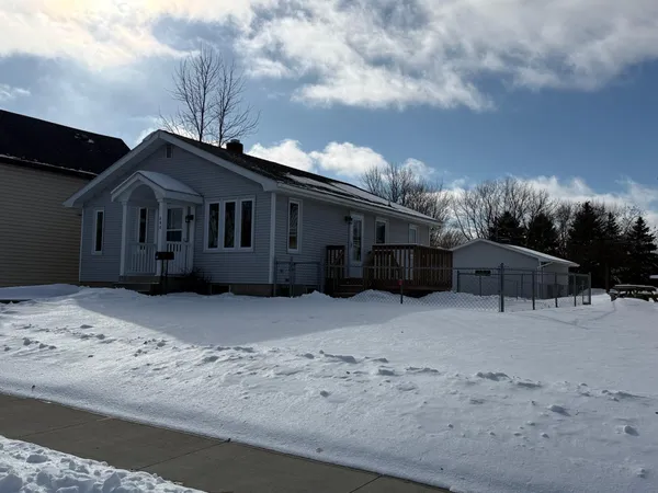 $219,900 | 508 Elm Street South, Sauk Centre, MN 56378