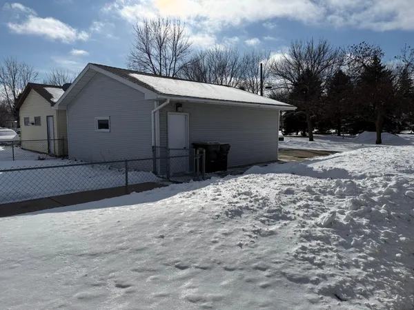 $219,900 | 508 Elm Street South, Sauk Centre, MN 56378