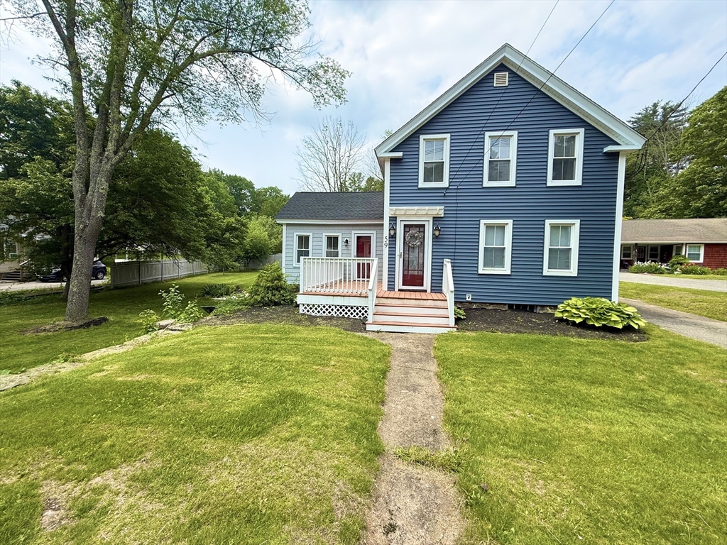 59 Brookfield Road Sturbridge, MA 01518 - Photo 6 of 40 a front view of a house with a yard