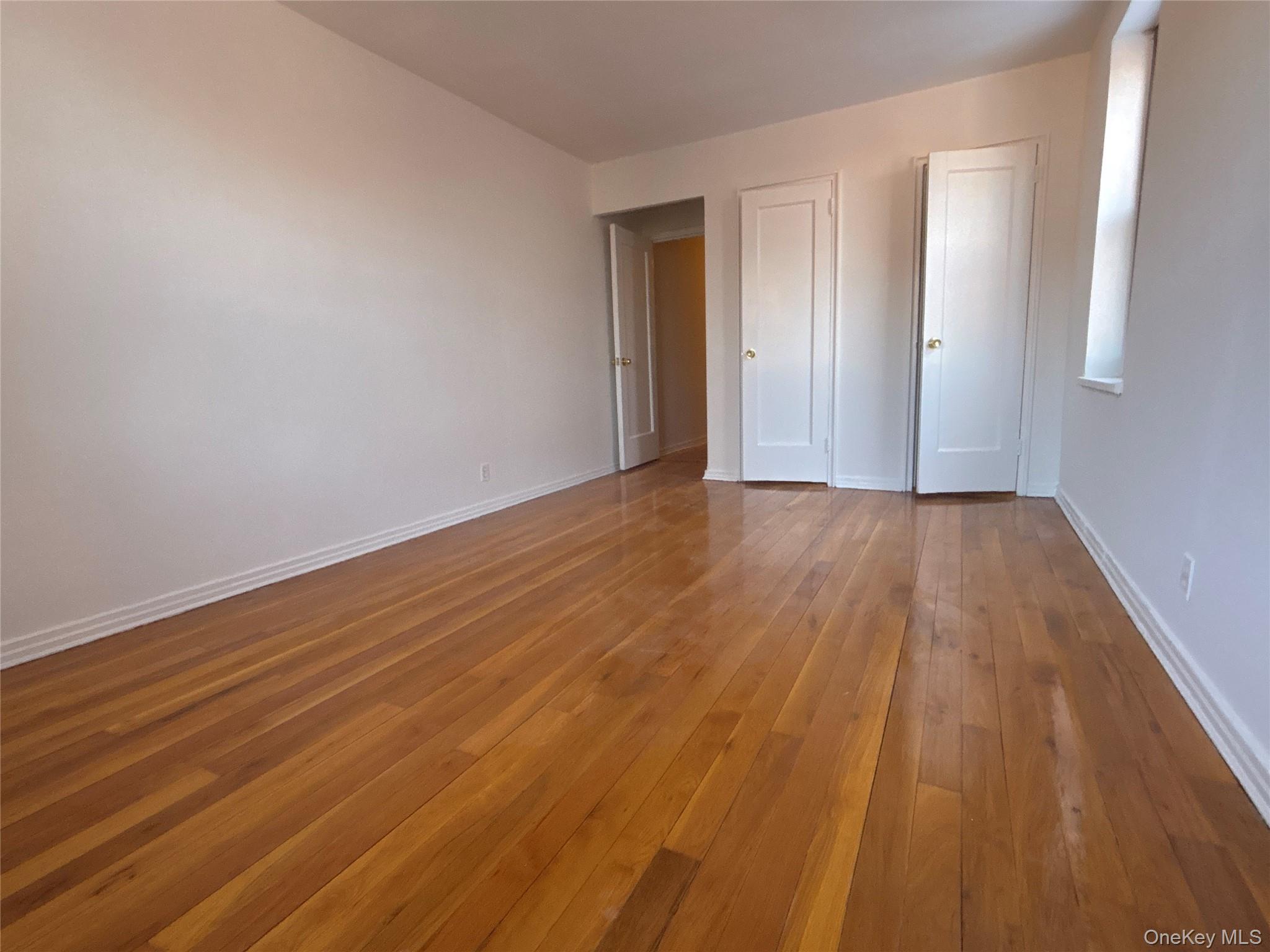 23 Schenck Avenue, Unit 2CE Great Neck, NY 11021 - Photo 12 of 15