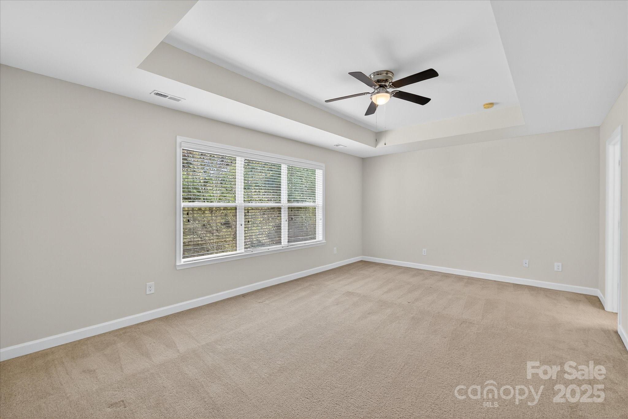 945 Vogel Way Fort Mill, SC 29715 - Photo 27 of 47 an empty room with a window
