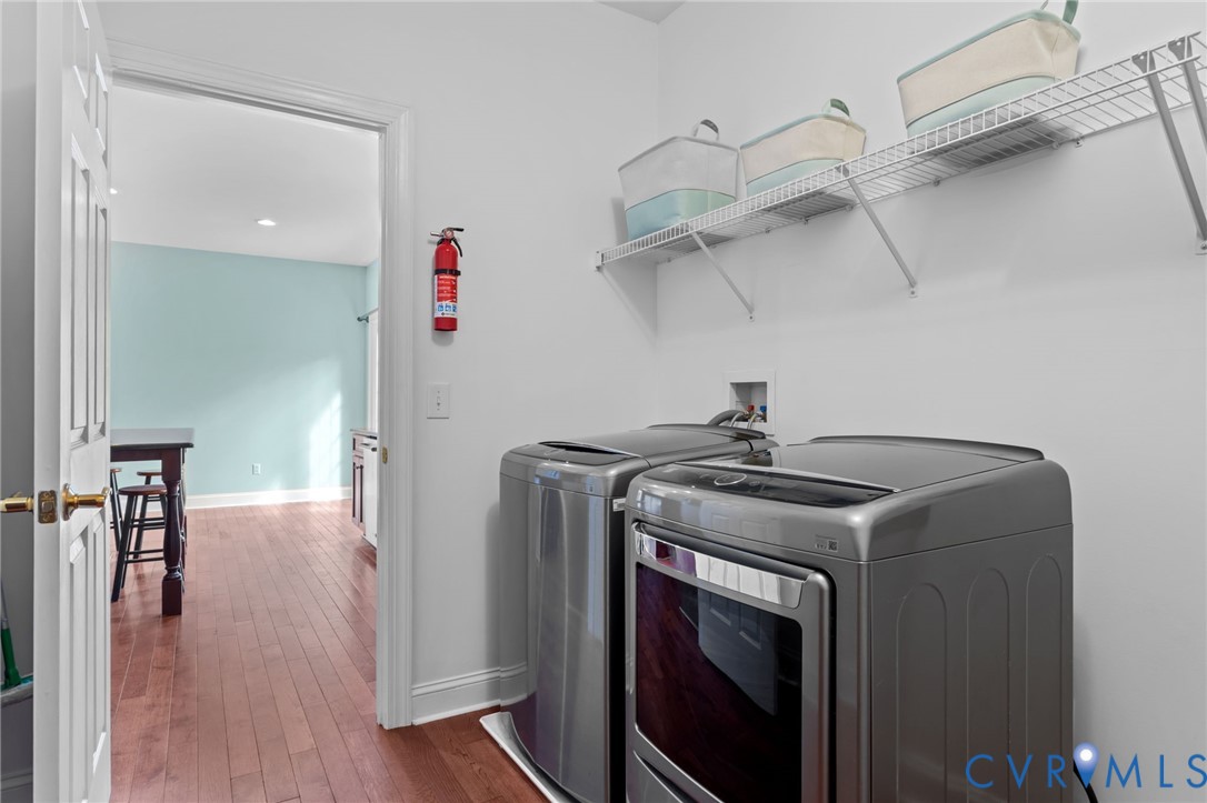 16431 River Road Chesterfield, VA 23838 - Photo 38 of 49 a kitchen with a stove and a refrigerator