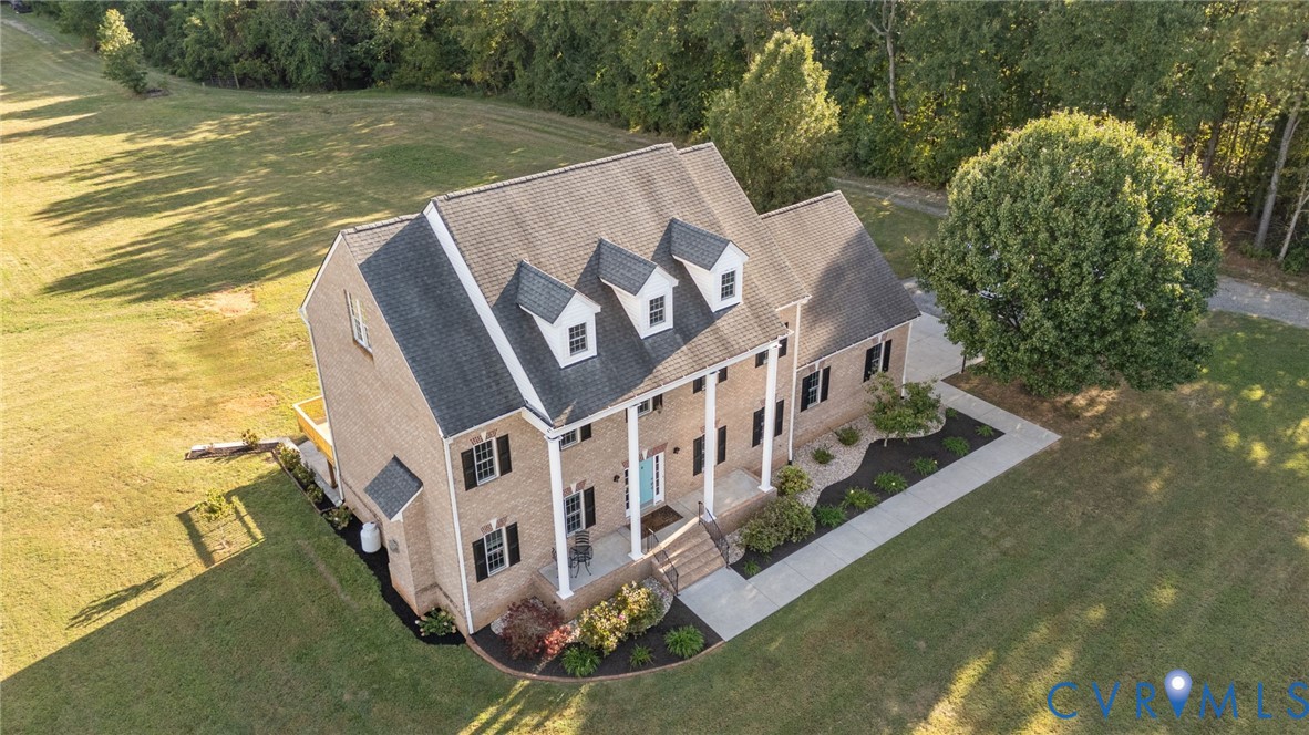 16431 River Road Chesterfield, VA 23838 - Photo 6 of 49 a view of an ocean with a house