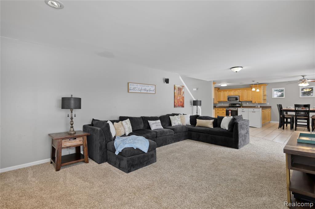 16359 Linden Road Linden, MI 48451 - Photo 12 of 46