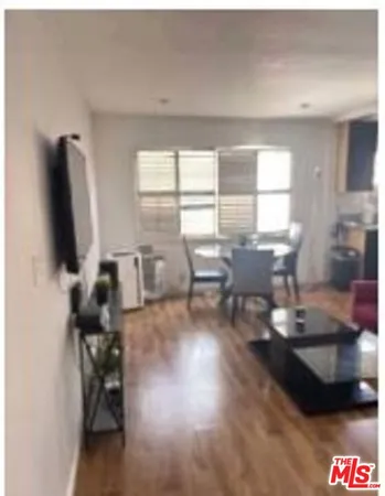 $3,200 | 137 Rexford Drive, Unit 2, Beverly Hills, CA 90212