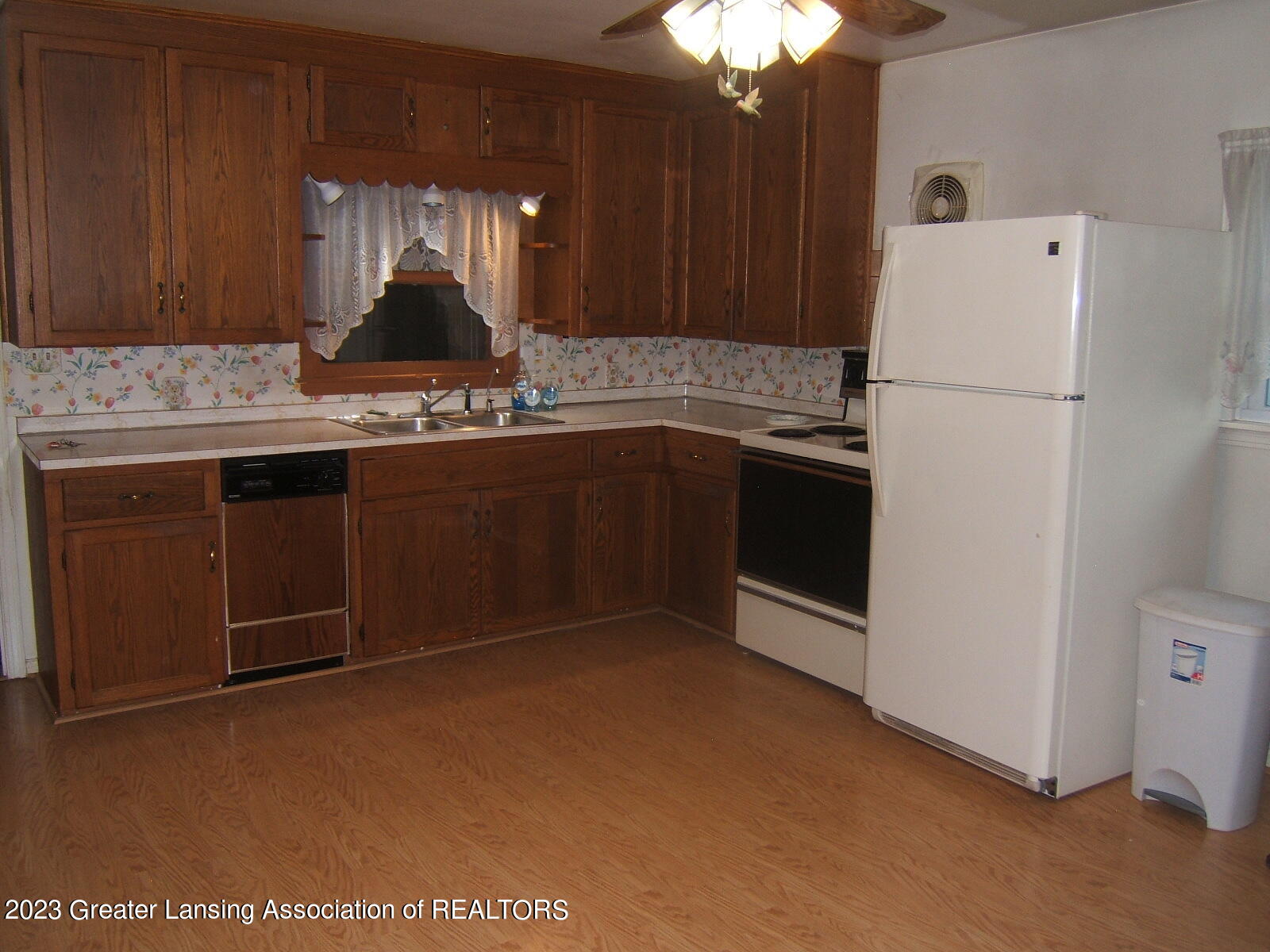 12909 Shaftsburg Road Perry, MI 48872 - Photo 6 of 12 DSCF3408
