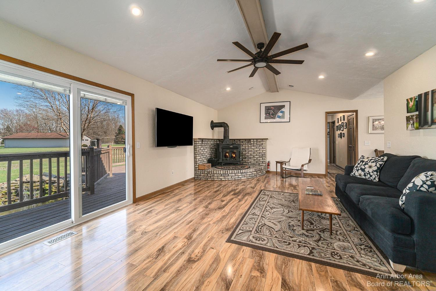1577 Wells Road Dundee, MI 48131 - Photo 4 of 33 Photo 4