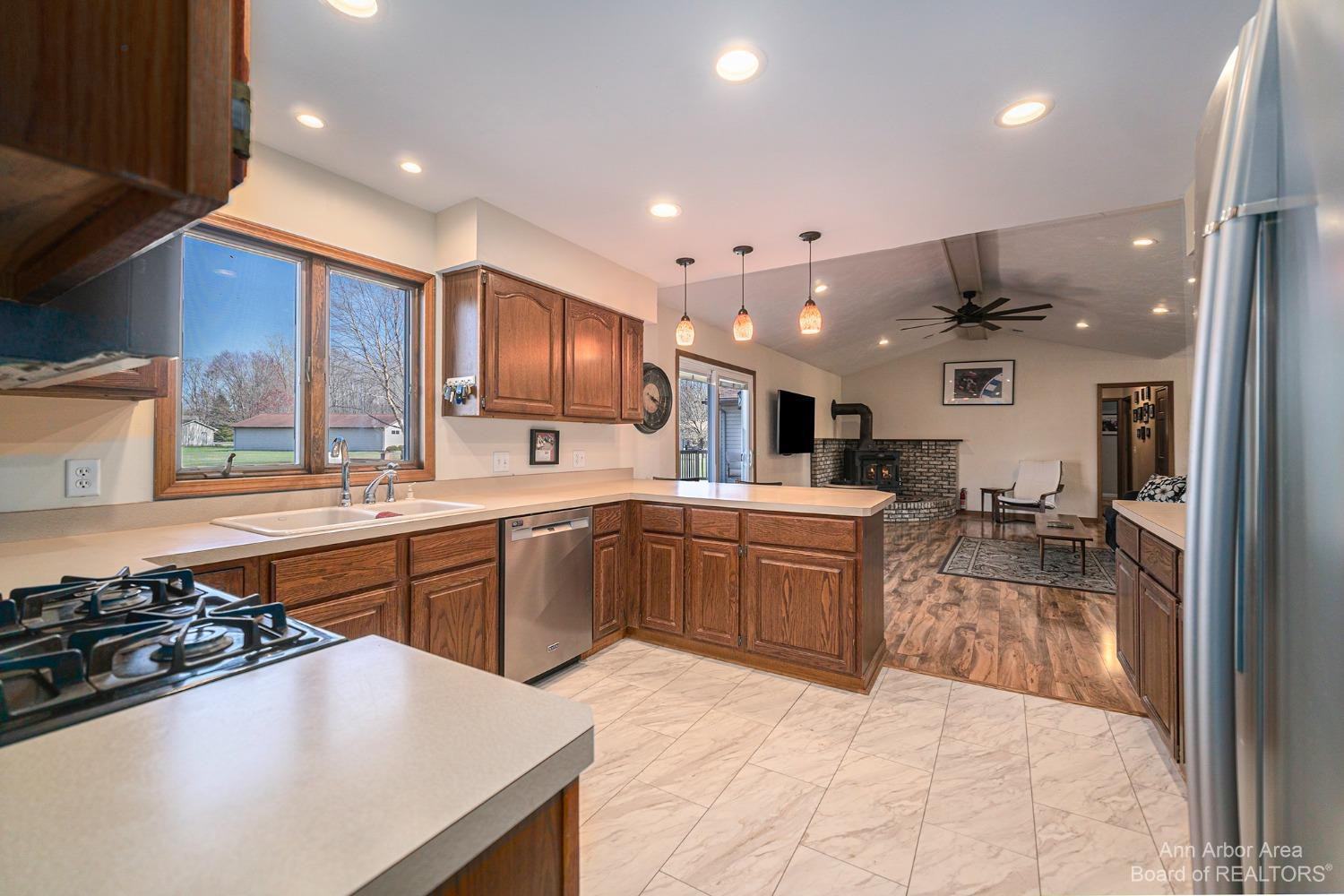 1577 Wells Road Dundee, MI 48131 - Photo 9 of 33 Photo 9