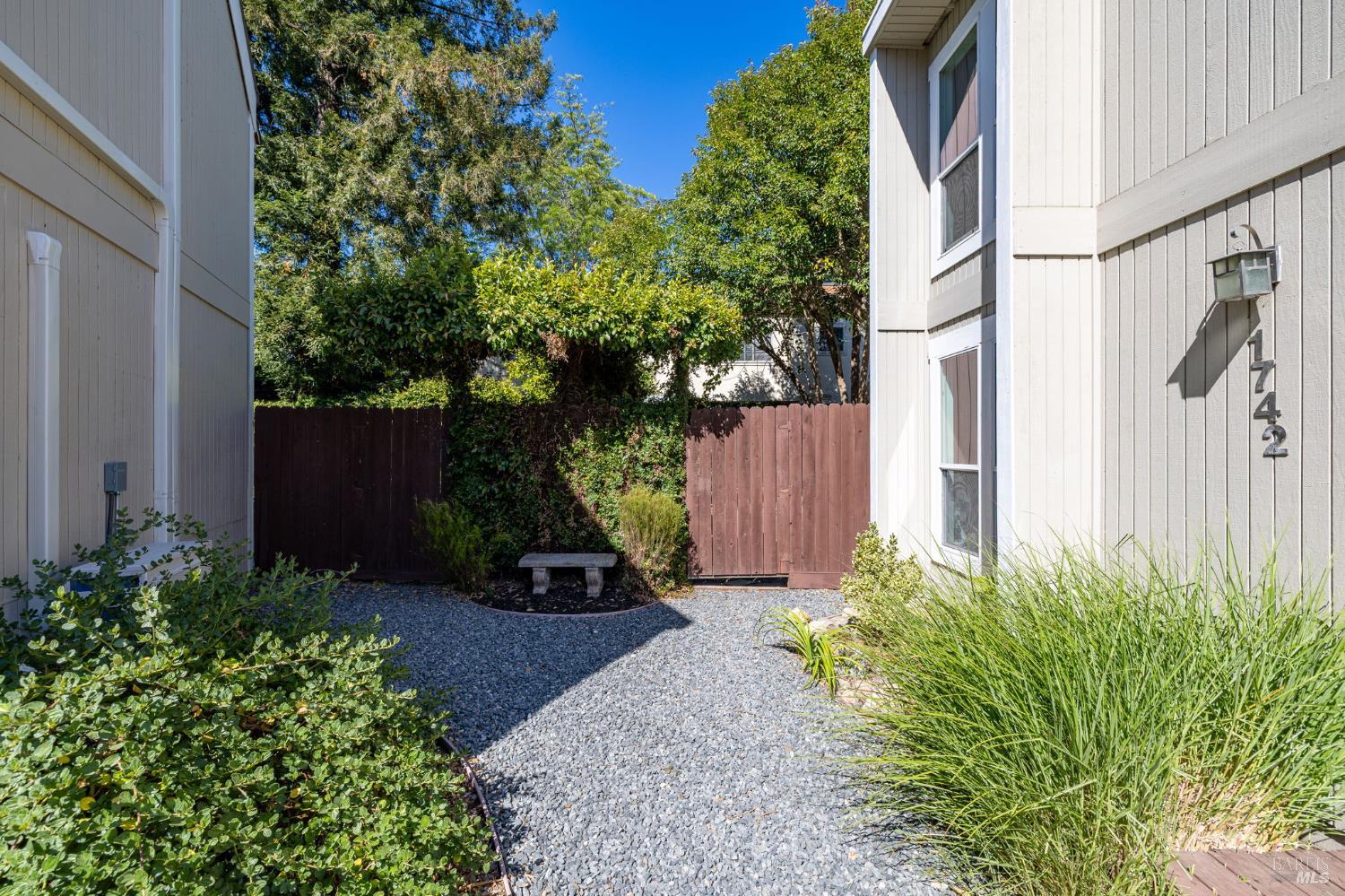 1742 Mission Boulevard Santa Rosa, CA 95409 - Photo 2 of 24