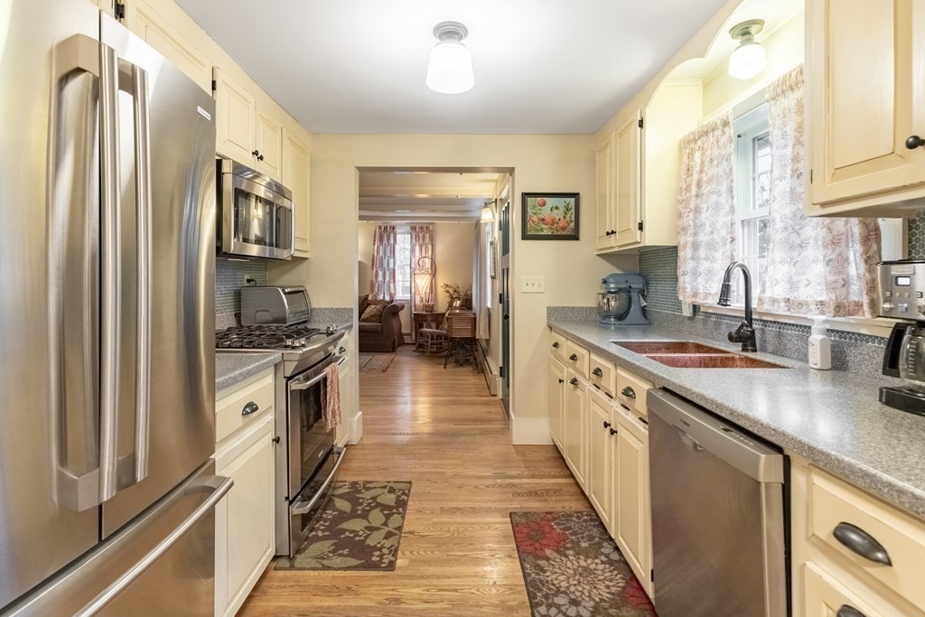 30 Old Jacobs Road Georgetown, MA 01833 - Photo 9 of 36 Gallery Image 9