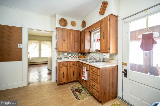 $185,000 | 729 East Oak Street, Oakland, MD 21550