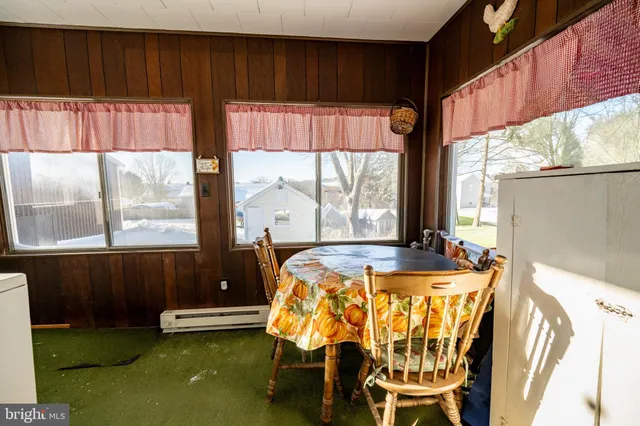 $185,000 | 729 East Oak Street, Oakland, MD 21550