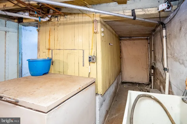 $185,000 | 729 East Oak Street, Oakland, MD 21550