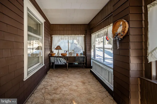 $185,000 | 729 East Oak Street, Oakland, MD 21550